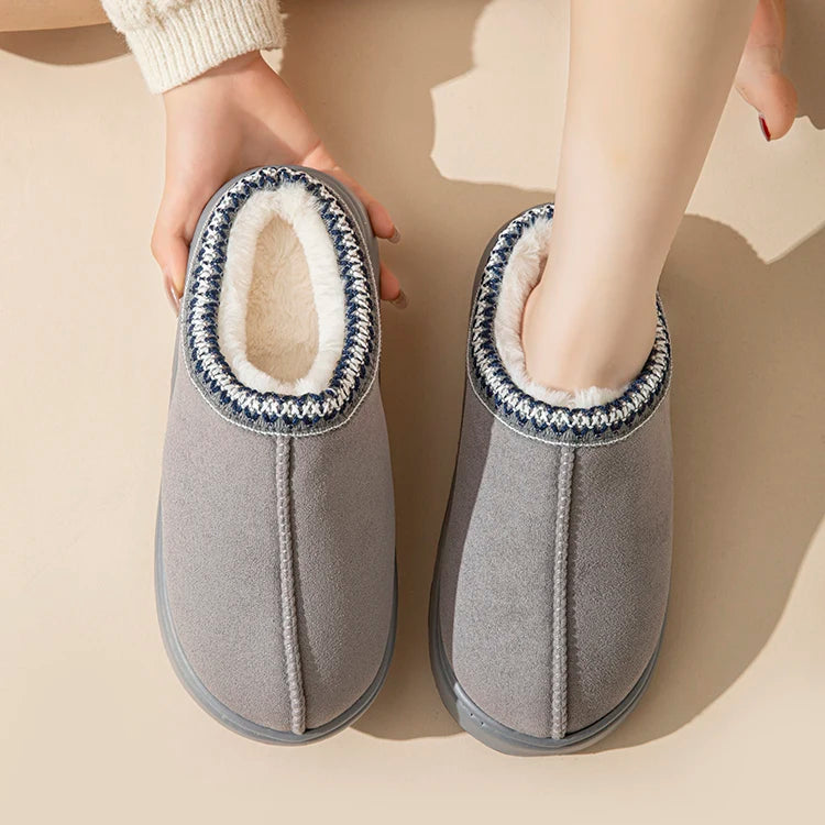 Women's Platform Fluffy Slippers – Plush Winter House Shoes with Soft Comfort