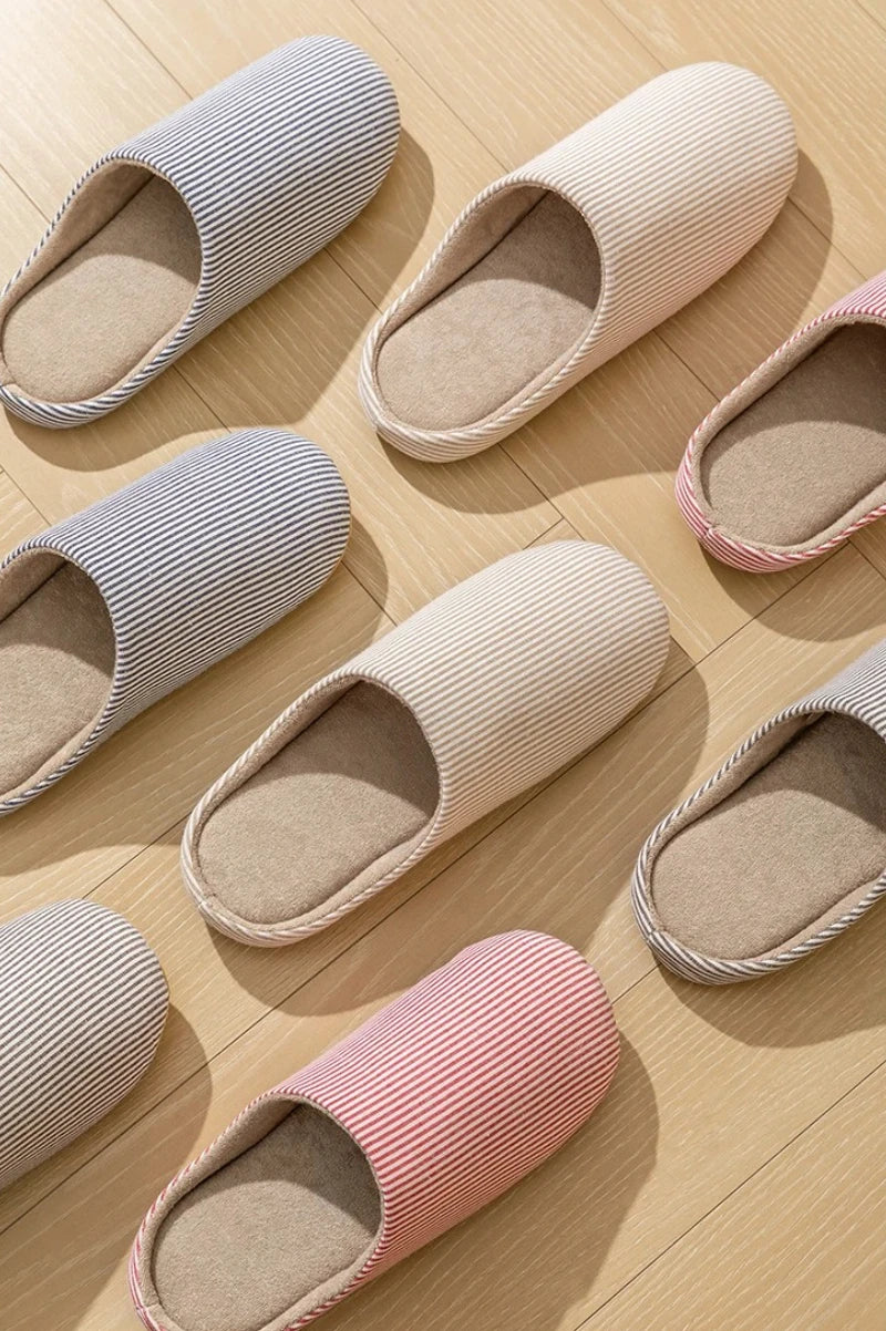 Unisex Warm Fur Slippers – Soft Non-Slip Indoor House Shoes for Men & Women