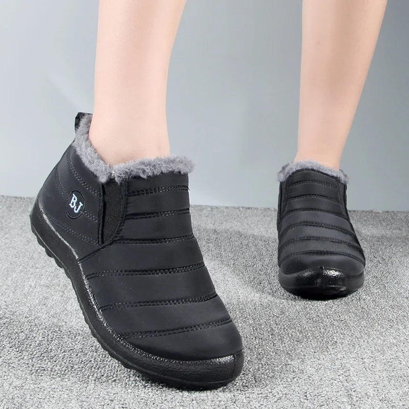 Women's Winter Snow Boots – Waterproof Plush Platform Ankle Boots