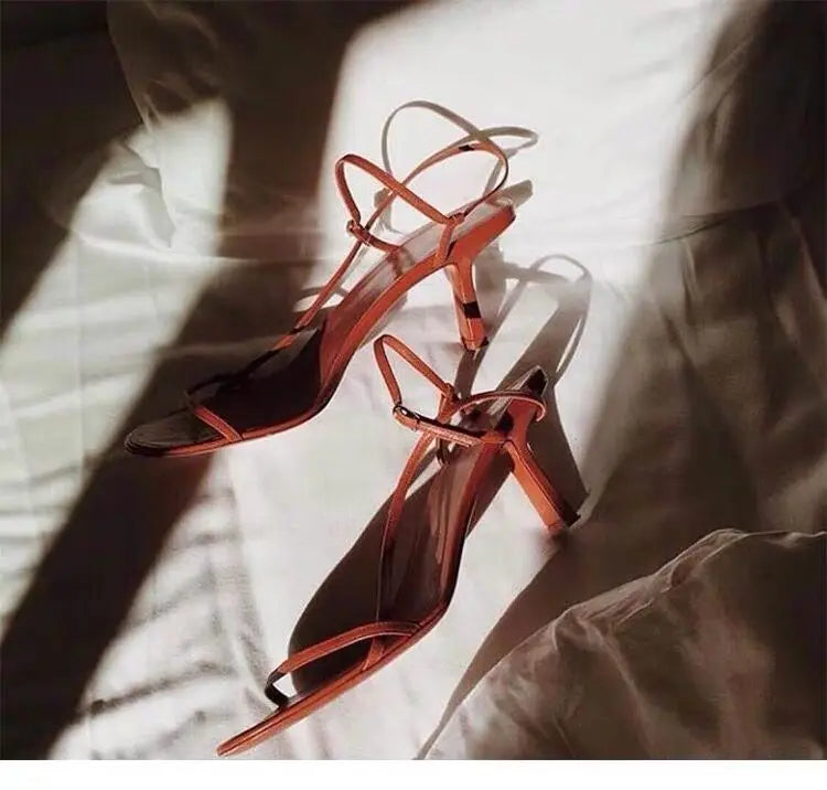 French Style Women Sandal Fashion Narrow Band High Heel Heel Ladies Gladiator Shoes Pointed Toe Ankle Buckle Zapatos Muje